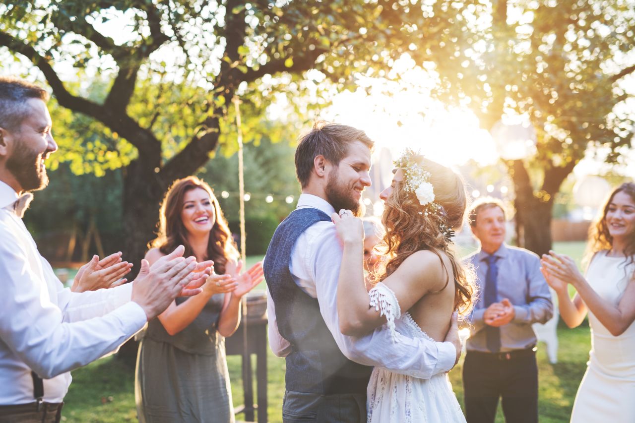 Jak sprawić gościom małą przyjemność w dniu swojego ślubu?