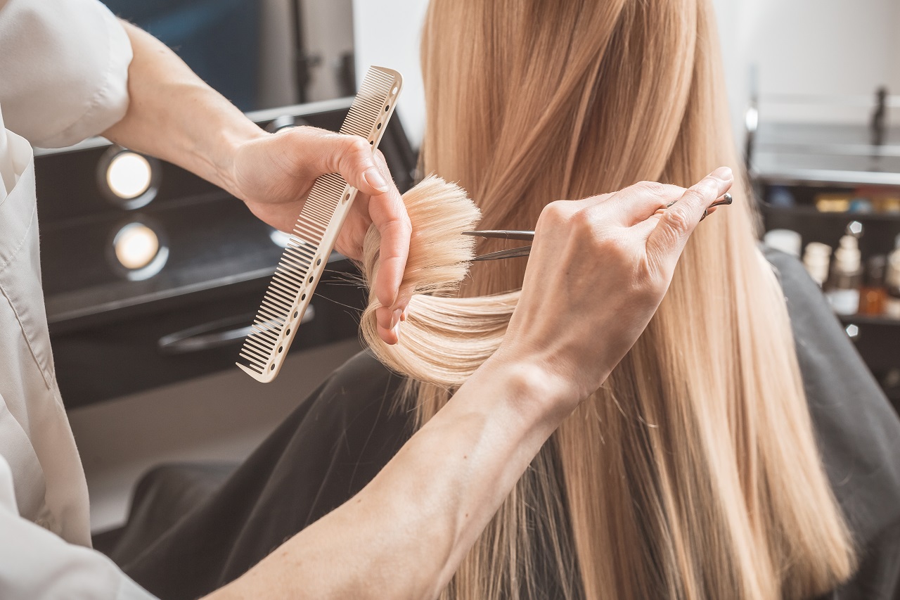 Jak odświeżyć swoją fryzurę – najlepsze sposoby